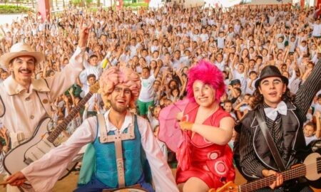 Espetáculo de Teatro “Arroz e Feijão: em Colapso no Sistema” se apresenta em Morro da Fumaça