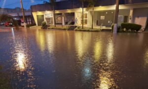 Depois do calor, chuva forte e pontos de alagamento em Morro da Fumaça