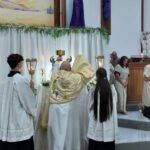 Missa do Lava Pés reúne fiéis na Igreja Matriz São Roque