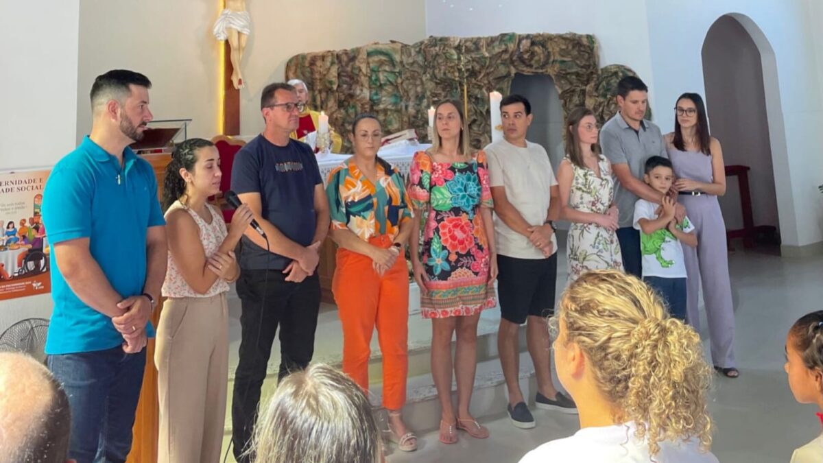 Grupo de voluntários unido para contribuir com a Capela Santa Luzia