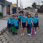 Alunos da Escola Vicente Guollo visitam Bairro Naspolini e conhecem realidade local