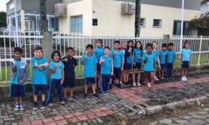 Alunos da Escola Vicente Guollo visitam Bairro Naspolini e conhecem realidade local