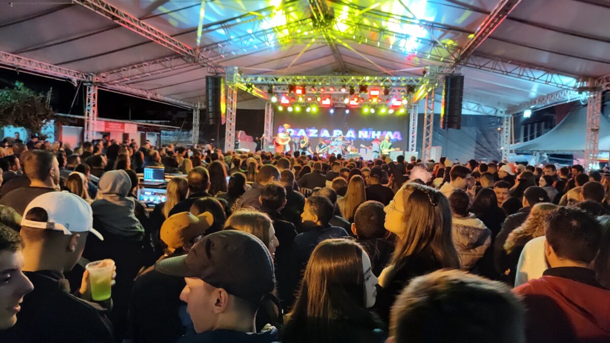 Com show nacional da Banda Dazaranha, público celebra mais uma Maggiofest