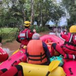 Comandante dos Bombeiros de Morro da Fumaça atua em resgates no Rio Grande do Sul