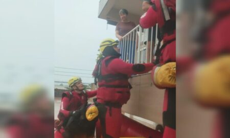 Comandante dos Bombeiros de Morro da Fumaça atua em resgates no Rio Grande do Sul