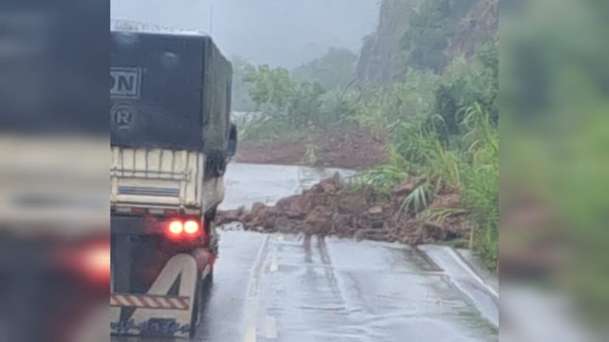 Caminhoneiro de Morro da Fumaça vê “cenário de guerra e tristeza” no Rio Grande do Sul