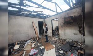 Solidariedade: amigos se unem para ajudar moradora que perdeu tudo em incêndio