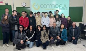 Cermoful promove educação energética na escola Vitório Búrigo