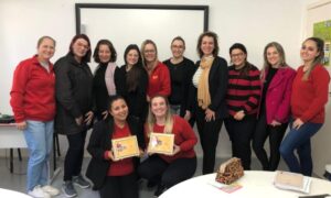 Centro Educacional Davi apresenta lousa digital na semana pedagógica