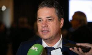 Sancionada Lei que garante piso salarial de R$ 5 mil para conselheiros tutelares em SC