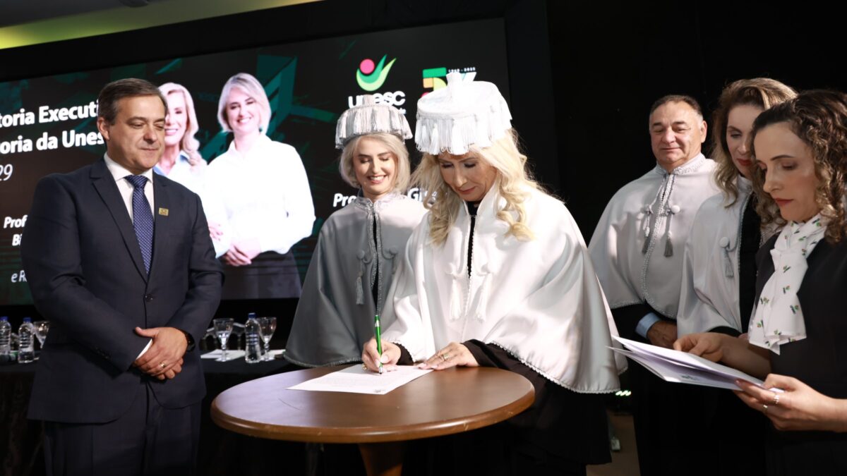 Unesc empossa Luciane Ceretta e reafirma compromisso com a comunidade e excelência universitária