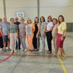 Alice Kuerten visita APAE de Morro da Fumaça e entrega aparelhos de academia ao ar livre