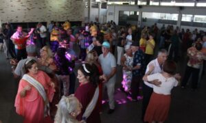 Baile da Terceira Idade reúne mais de 500 pessoas no segundo dia da Maggiofest