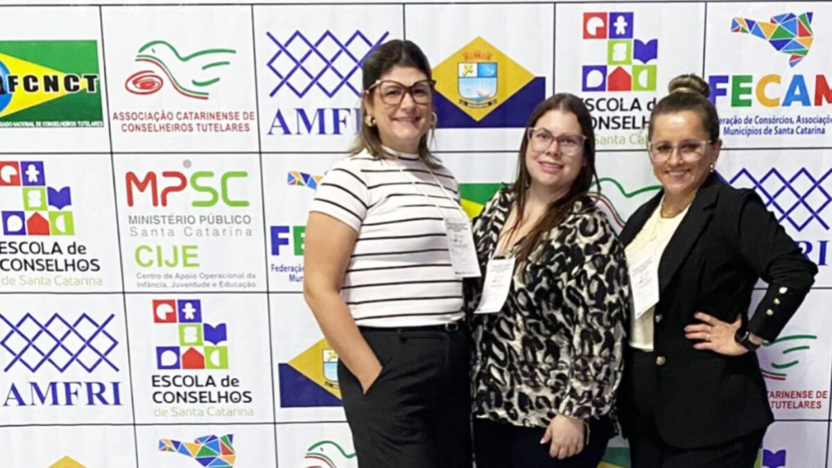 Conselheiras Tutelares de Morro da Fumaça participam de encontro estadual