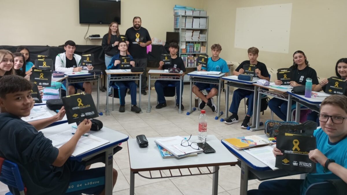 Maio Amarelo: Demutran de Morro da Fumaça entrega material educativo de trânsito em escolas públicas