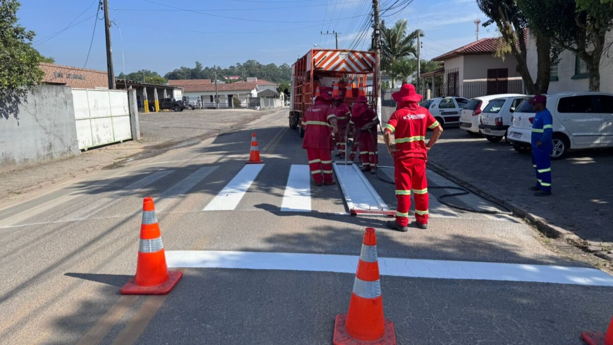 Trânsito: Revitalização de sinalização horizontal interdita ruas da área central nesta terça e quarta-feira