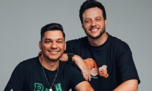 Vitor e Chico viajam a Goiânia para gravação de DVD e apresentam repertório inédito no “Ritorno Alle Origini”
