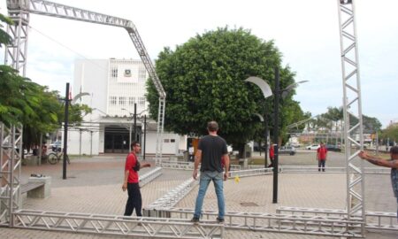Com destaque para Praça de Alimentação, estrutura da 13ª Maggiofest começa a ser montada em Morro da Fumaça