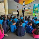 Sicoob Credija leva contação de histórias sobre educação financeira à Escola Biázio Maragno