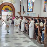 Missa com as Crianças reúne fiéis e tem homenagem à Nossa Senhora