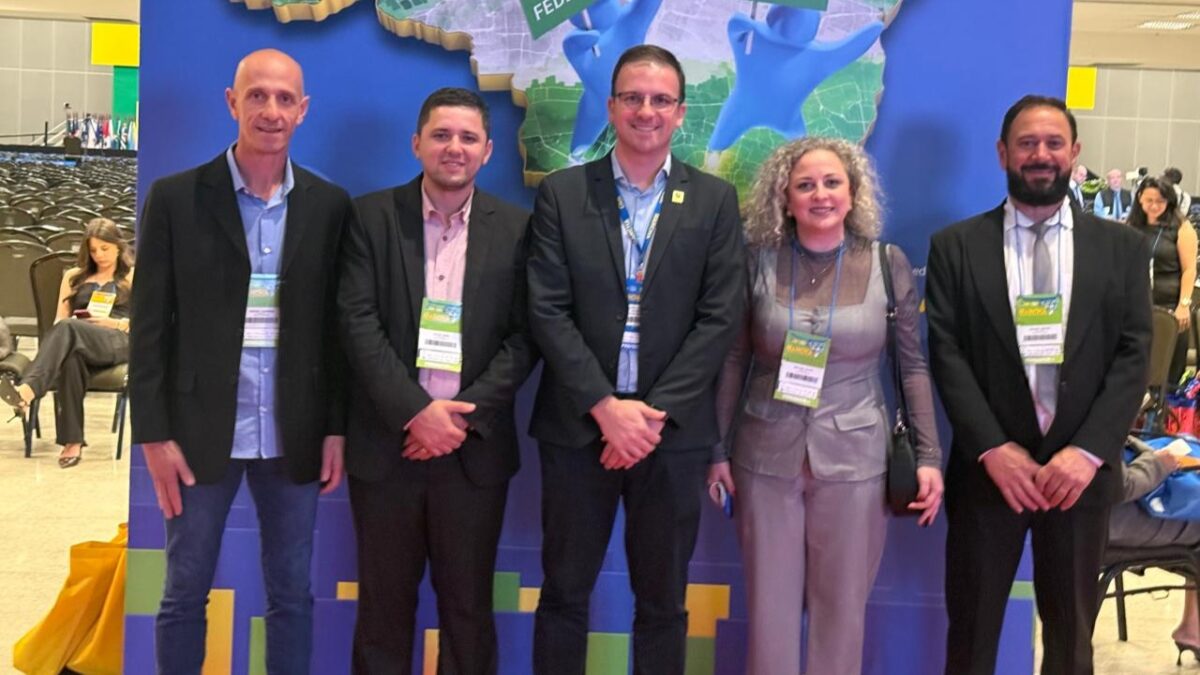 Morro da Fumaça presente na Marcha dos Prefeitos 2025