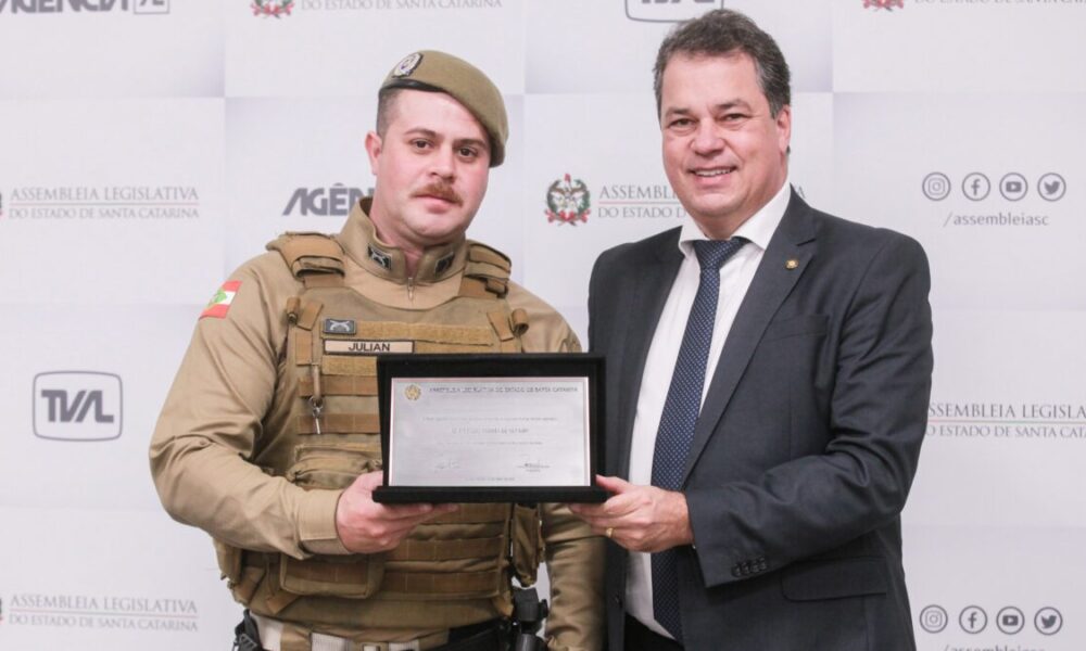 Soldado de Morro da Fumaça é reconhecido por ato de bravura