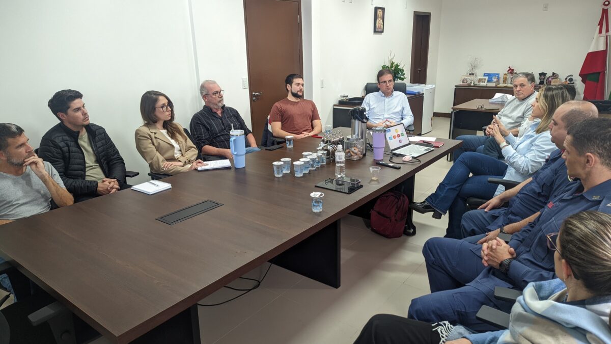 Governo de Morro da Fumaça promove reunião para simplificar abertura de empresas