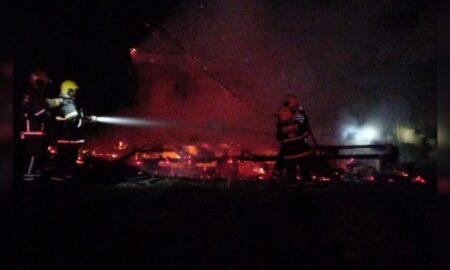 Bombeiros de Morro da Fumaça controlam incêndio em residência