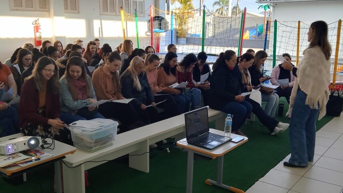 Fortalecendo a Educação Infantil fumacense, profissionais participam de encontros de planejamento, capacitação e avaliação