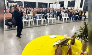 Palestra e jantar marcam encontro para casais promovido pelo Movimento de Irmãos