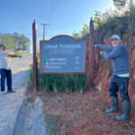 Comunidade de Linha Torrens amplia projeto de paisagismo com plantio de flores e árvores