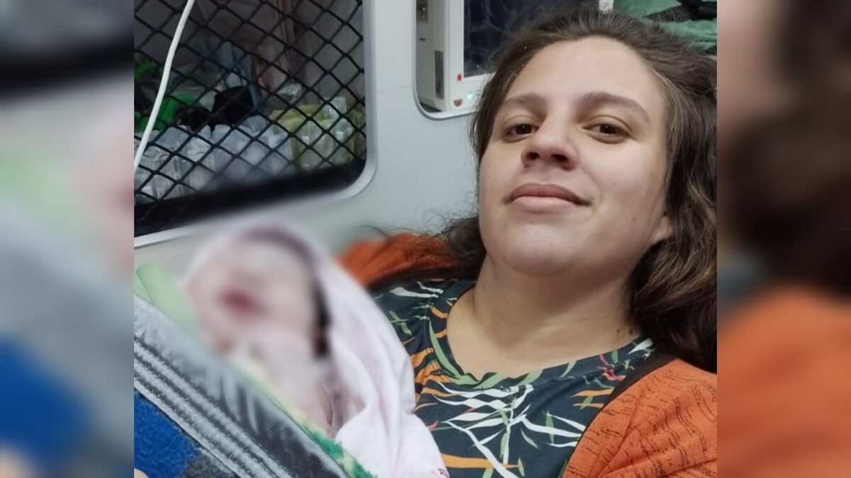 Equipe do Samu auxilia mãe e recém-nascida após parto domiciliar em Morro da Fumaça