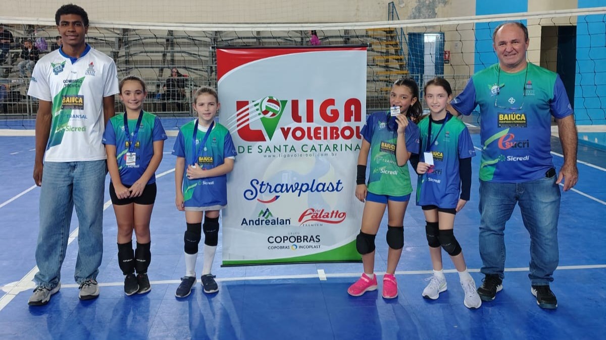 Vôlei feminino fumacense é vice-campeão sub-10 e sub-11 na etapa regional da Liga Voleibol de SC