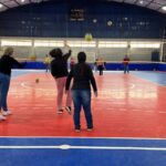 Promovendo bem-estar físico e mental aos idosos, vôlei adaptado inicia atividades em Morro da Fumaça