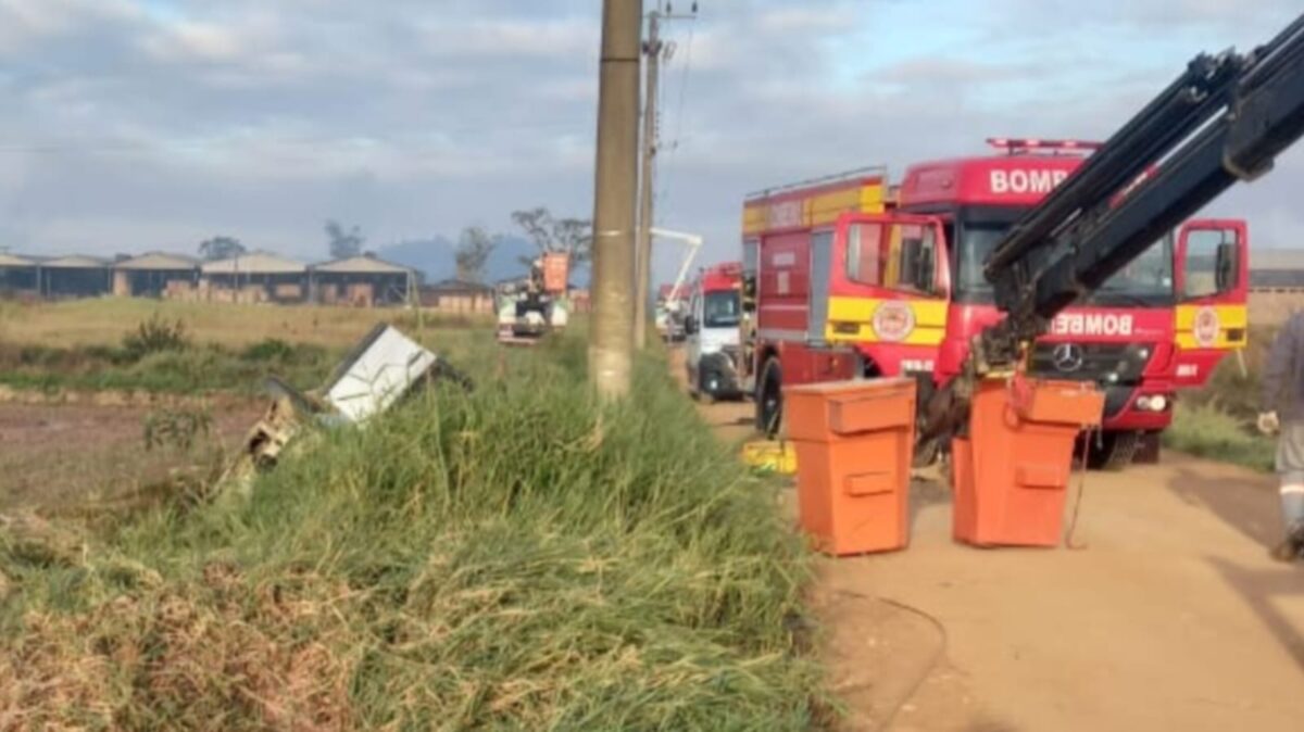 Capotamento em Morro da Fumaça deixa jovem ferida