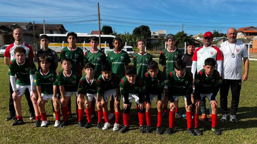 Escolinhas Rui Barbosa/FME Morro da Fumaça garantem classificação no Regional da LUD