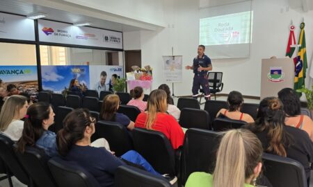 Agosto Dourado: Gestantes e puérperas participam de palestra sobre amamentação promovida pela Saúde de Morro da Fumaça