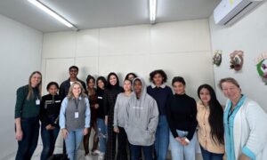 Oferecendo novas oportunidades para adolescentes, Morro da Fumaça inicia oficina de moda e empreendedorismo