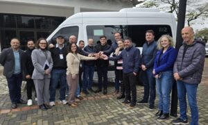 Saúde de Morro da Fumaça adquire novo veículo para uso no programa Tratamento Fora do Domicílio