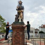 Imagem de São Roque é instalada na Praça da Igreja Matriz em Morro da Fumaça