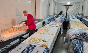 Primeiro dia de vendas dos sonhos de São Roque inicia com produção intensa