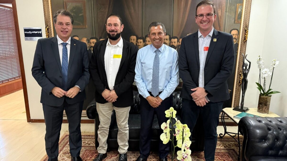 Deputados Júlio Garcia e Rodrigo Minotto anunciam R$ 2,1 milhões para Morro da Fumaça