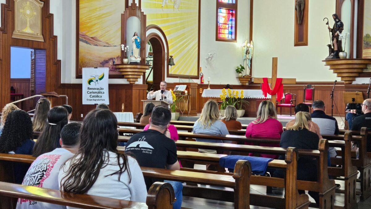 10º Louvor Paroquial reúne fiéis em um grande momento de fé e celebração em Morro da Fumaça