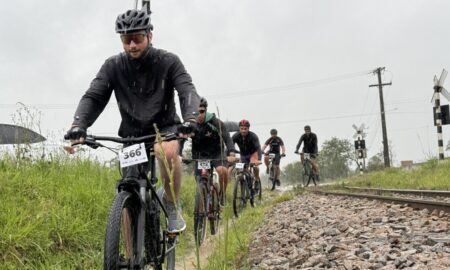 5º Cicloturismo de Morro da Fumaça reúne atletas em manhã chuvosa de aventura
