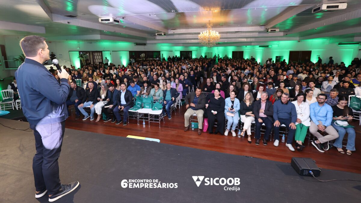 Sicoob Credija promove 7º Encontro de Empresários com palestra de Eugênio Mussak