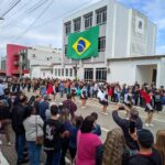 Celebrando Dia da Pátria, Desfile Cívico de 7 de Setembro reúne milhares de pessoas em Morro da Fumaça