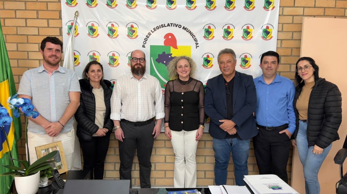 Câmara inicia implantação da Escola do Legislativo em Morro da Fumaça
