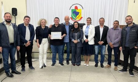 Câmara de Morro da Fumaça homenageia Realdo Bortolin Filho por canção dedicada a Estação Cocal