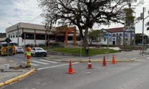 Mudança no trânsito: rua Dom Anselmo Pietrulla terá novo sentido a partir de segunda-feira