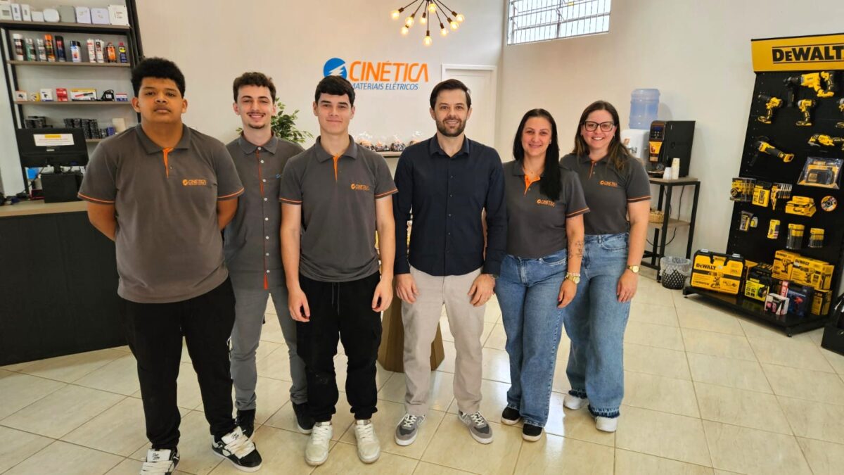 Cinética Materiais Elétricos comemora sucesso dos primeiros dias em novo endereço 1 Cinética Materiais Elétricos comemora sucesso dos primeiros dias em novo endereço
